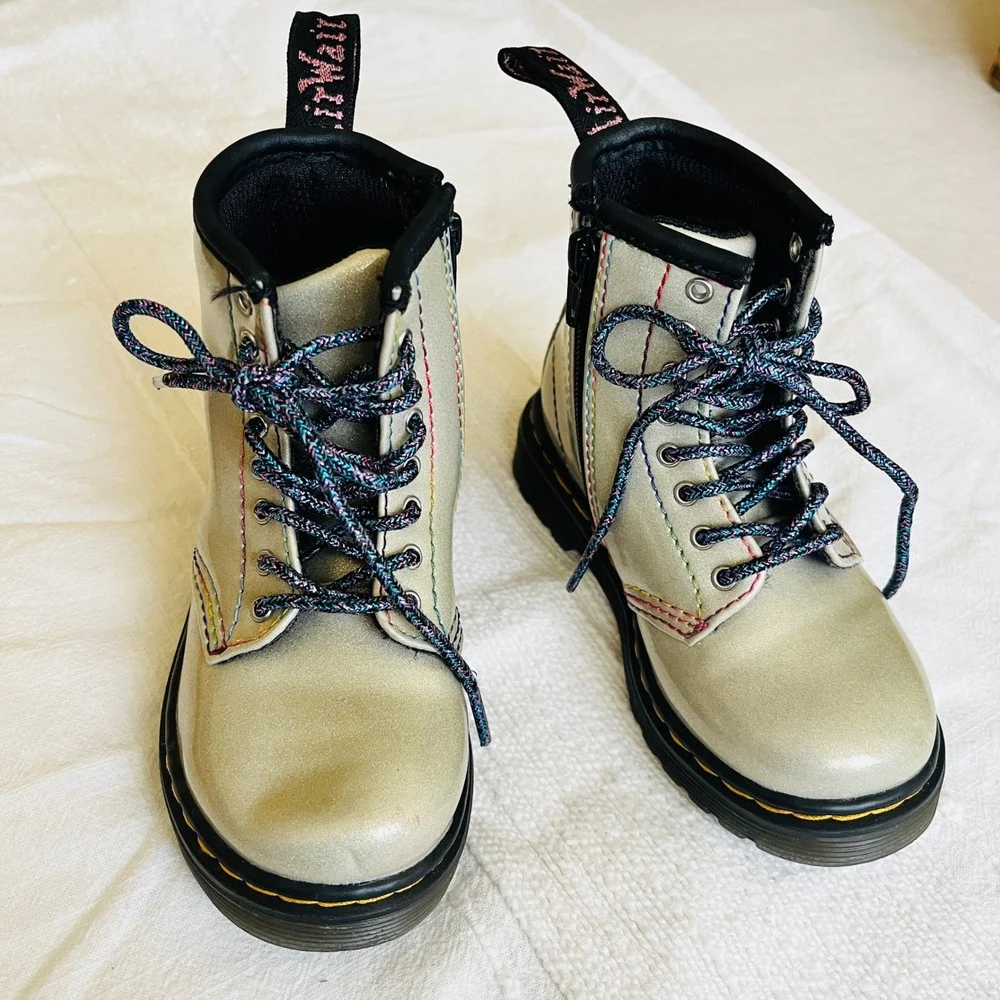 Dr. Martens 1460 T Toddler Sparkle Rays Boots Silver Rainbow Lace Up Size 7 US